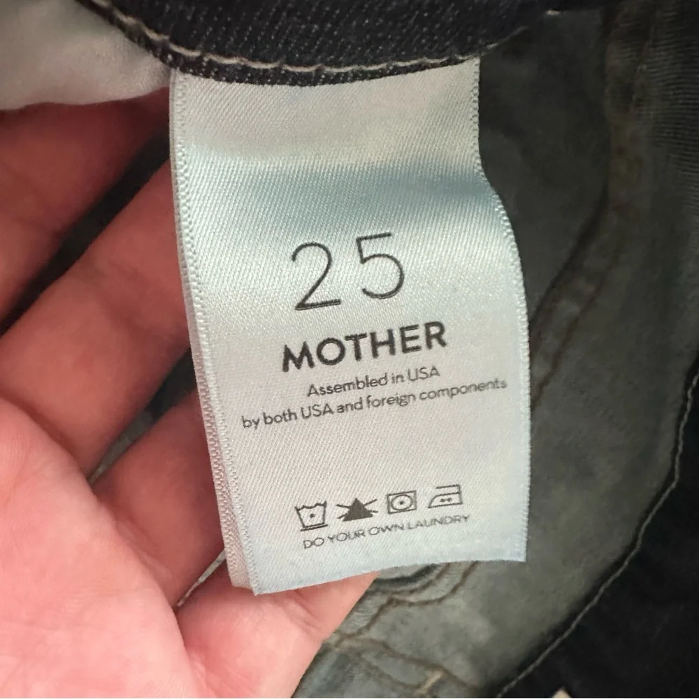 MOTHER Looker Ankle Fray Jeans in No‎ Play Size 25